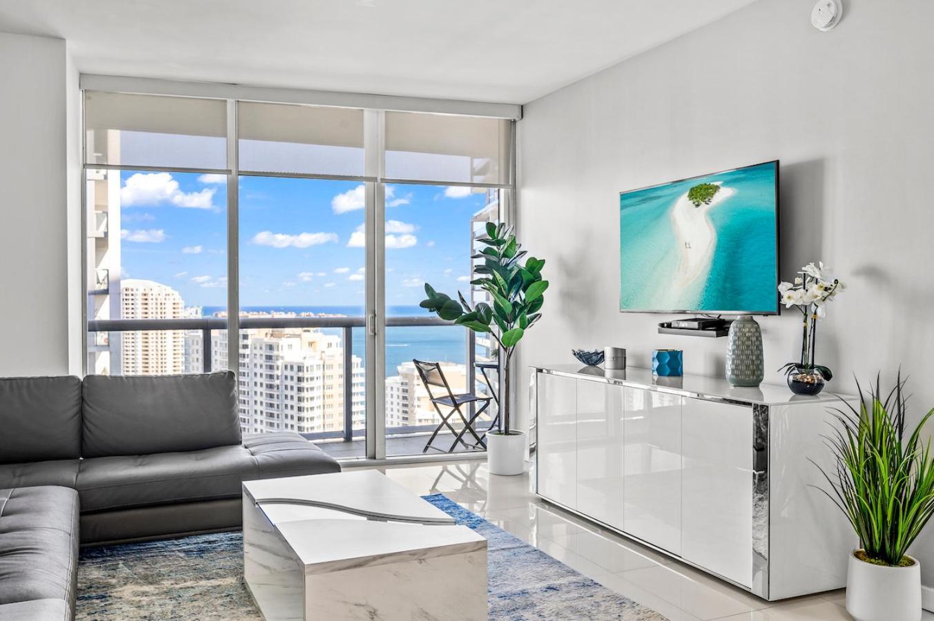 *Iconic W Icon Condo/ Pool&Waterviews*Freespa* Майами Экстерьер фото