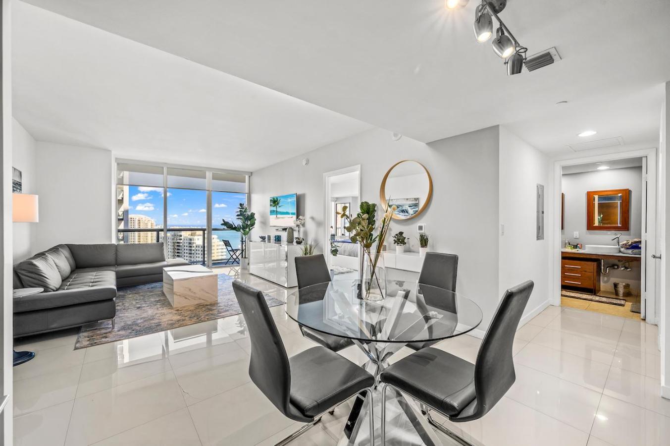 *Iconic W Icon Condo/ Pool&Waterviews*Freespa* Майами Экстерьер фото